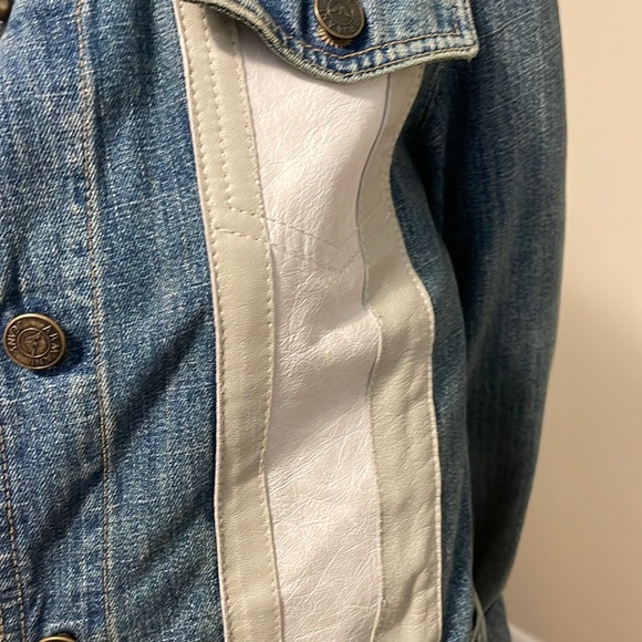 AJ ARMANI JEANS VINTAGE NEVER WORN JEAN JACKET CROPPED WITH LEATHER IN FRONT - Picture 7 of 15